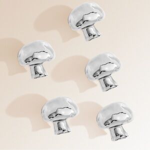 NIB (8) Michael Aram Mushroom Knobs